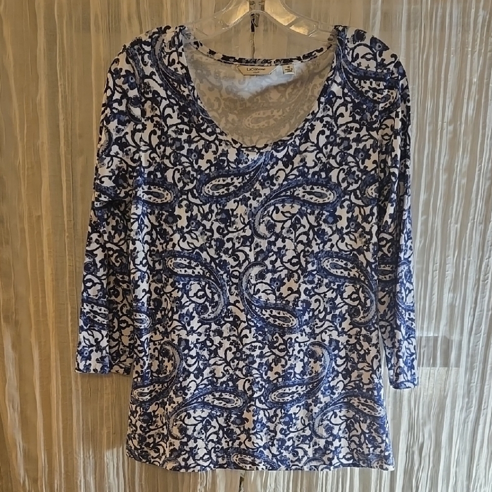 Liz Claiborne Blue and White 3/4 Sleeve Blouse